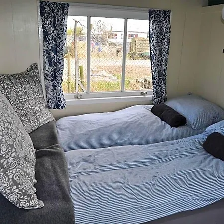 Arken Ae Bed & Breakfast Zuiderwoude